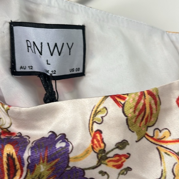 RUNAWAY The Label One Shoulder Cut Out Floral Dress - Picture 6 of 7